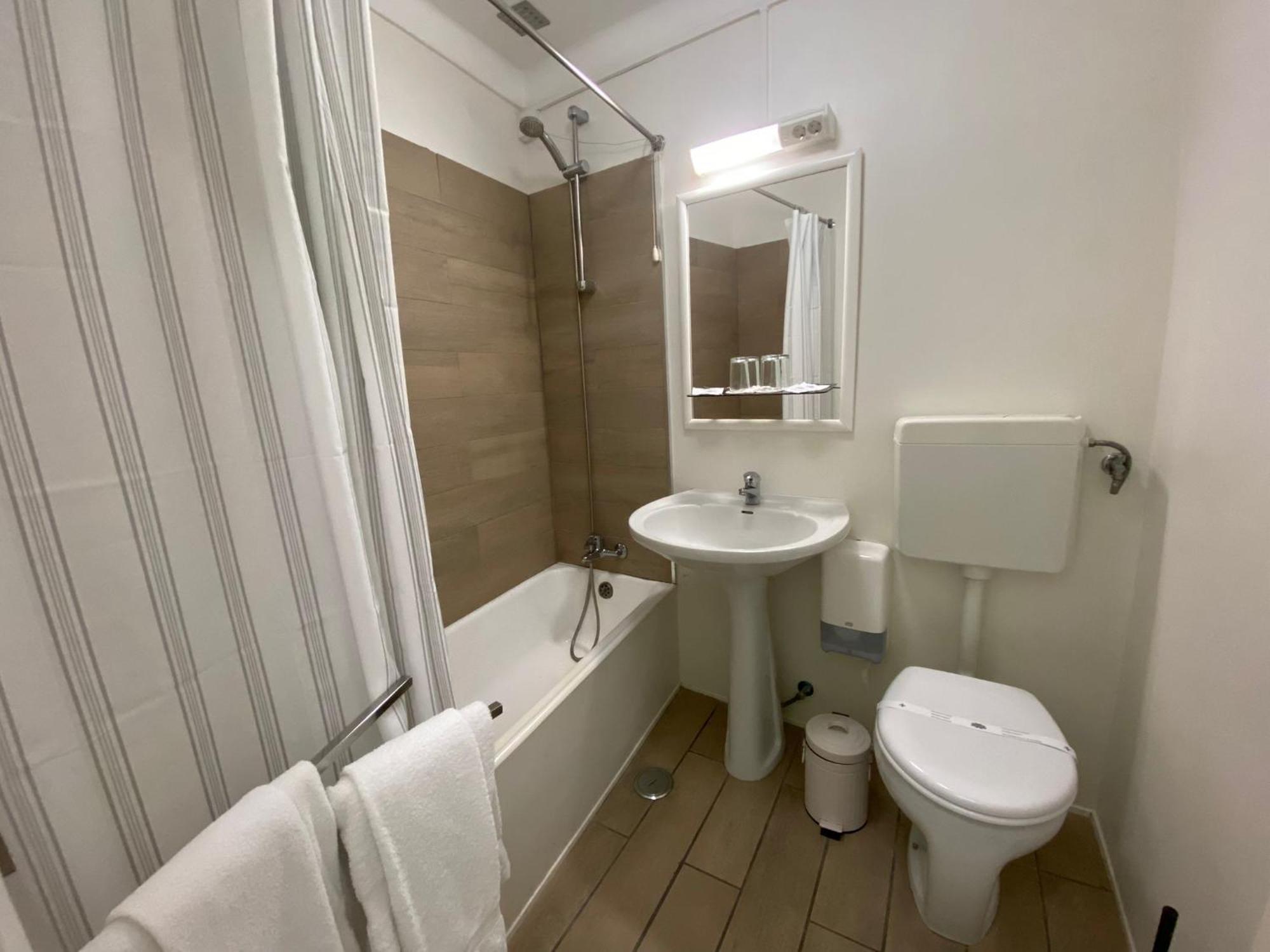 Uniao - Guest House Tomar Ngoại thất bức ảnh